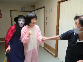 にじの家 ハロウィンパーティー を実施しました 岡崎市福祉事業団 にじの家 ハロウィンパーティー を実施しました 岡崎市福祉事業団