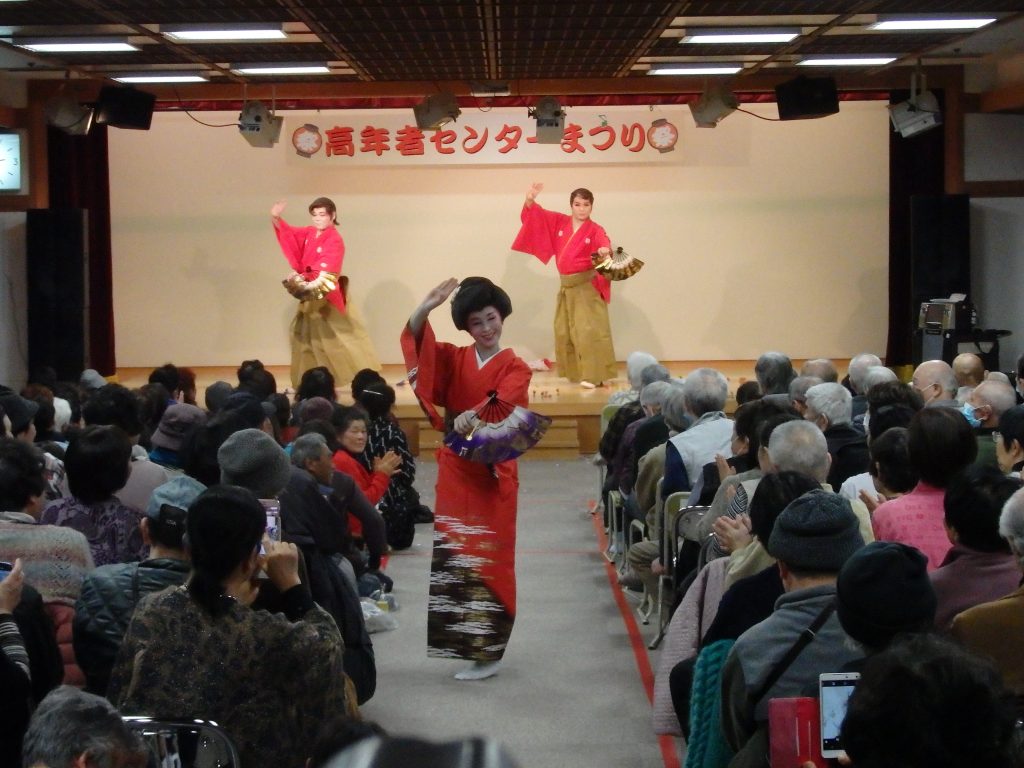 高年者センター岡崎 高年者センターまつりを行いました 岡崎市福祉事業団 高年者センター岡崎 高年者センターまつりを行いました 岡崎市福祉事業団