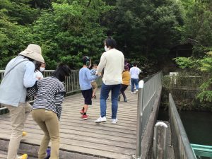 公園を散策中