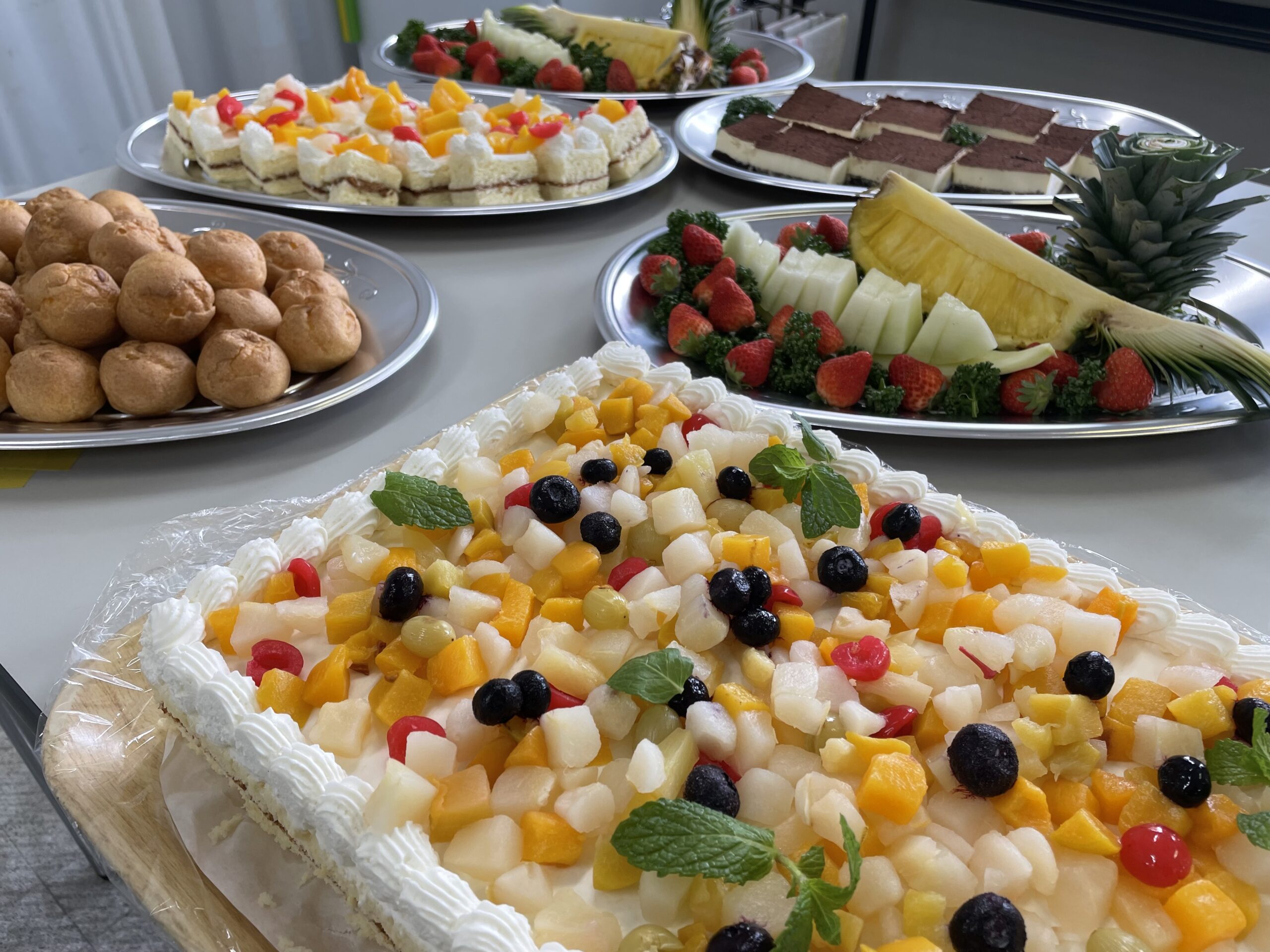 福祉の村イベント食 スイーツバイキング を実施しました 岡崎市福祉事業団 福祉の村イベント食 スイーツバイキング を実施しました 岡崎市福祉事業団