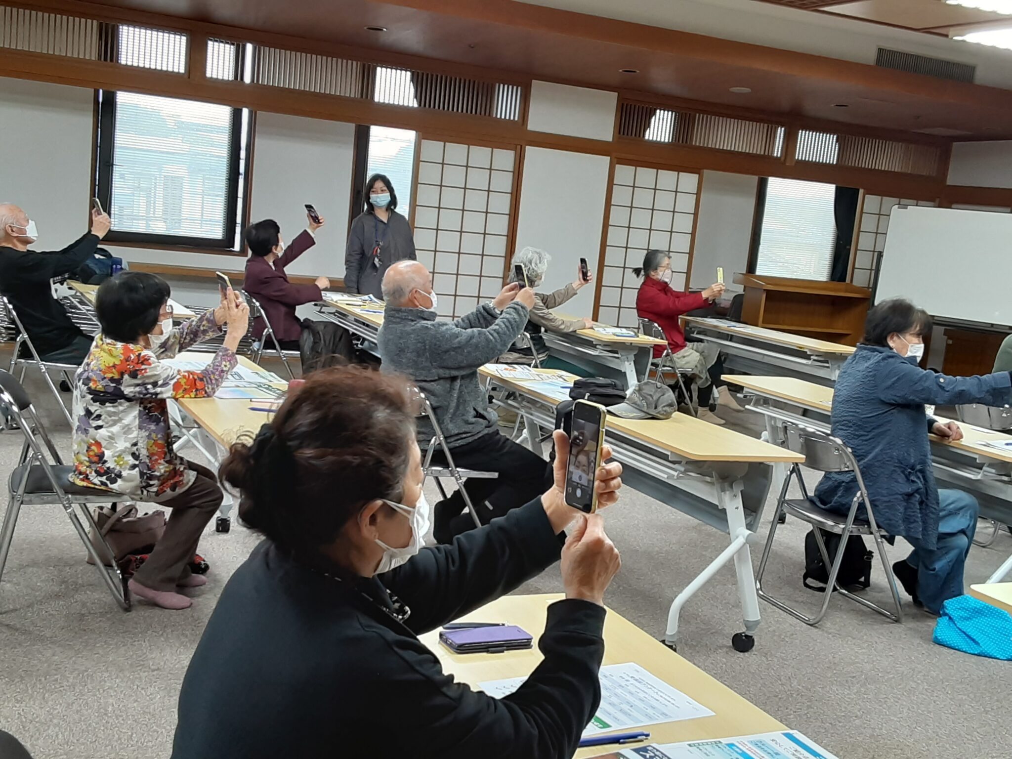 高年者包括支援センター スマホ📱講座開催します! 岡崎市福祉事業団 高年者包括支援センター スマホ📱講座開催します! 岡崎市福祉事業団